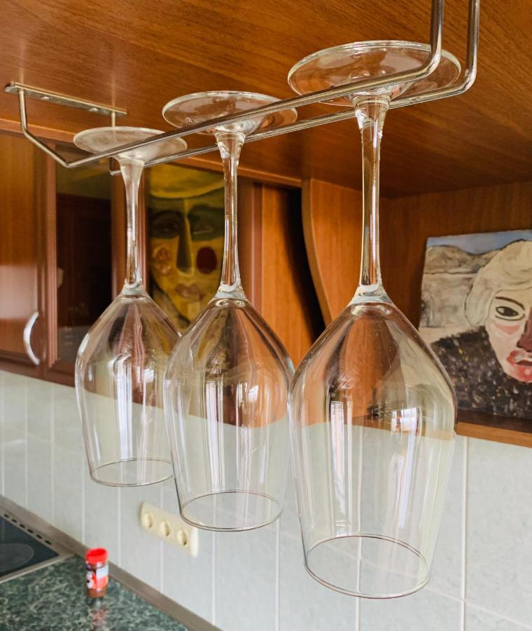 יירבאן Cozy Apartment Near Republic Square מראה חיצוני תמונה